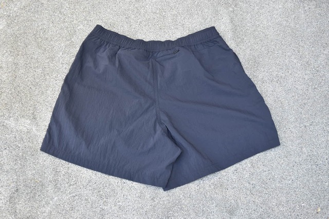 〈BIG MESH SHORTS +ADD〉:BLACK×GREEN : B22FP223 | BUDO【running&outdoor ...