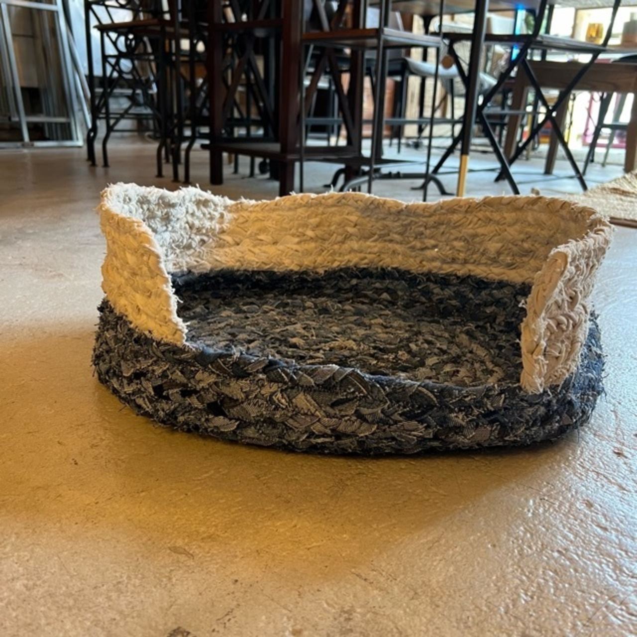 TOPANGA Homefurnishing　Recycled Multicolor Pet Rug  Blue Small　リサイクルマルチカラーペットラグブルー スモールサイズ　デニム　犬　猫　小型犬