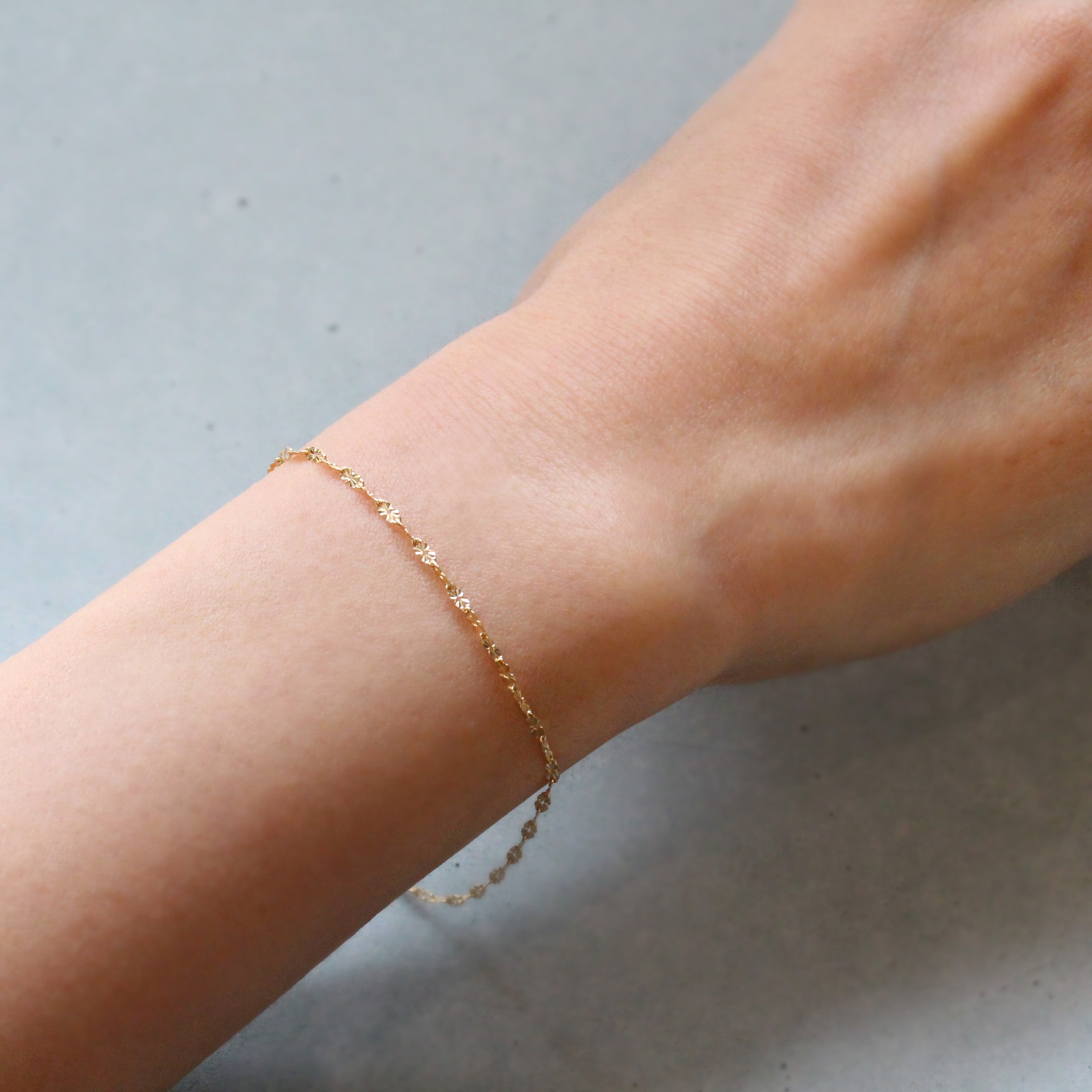 アンジェ　k18ブレスレット　クローバーチェーン　1.6㎜幅　つけっぱなし アンジェ様専用 k18ブレスレット クローバーチェーン 1.6㎜幅 つけっ