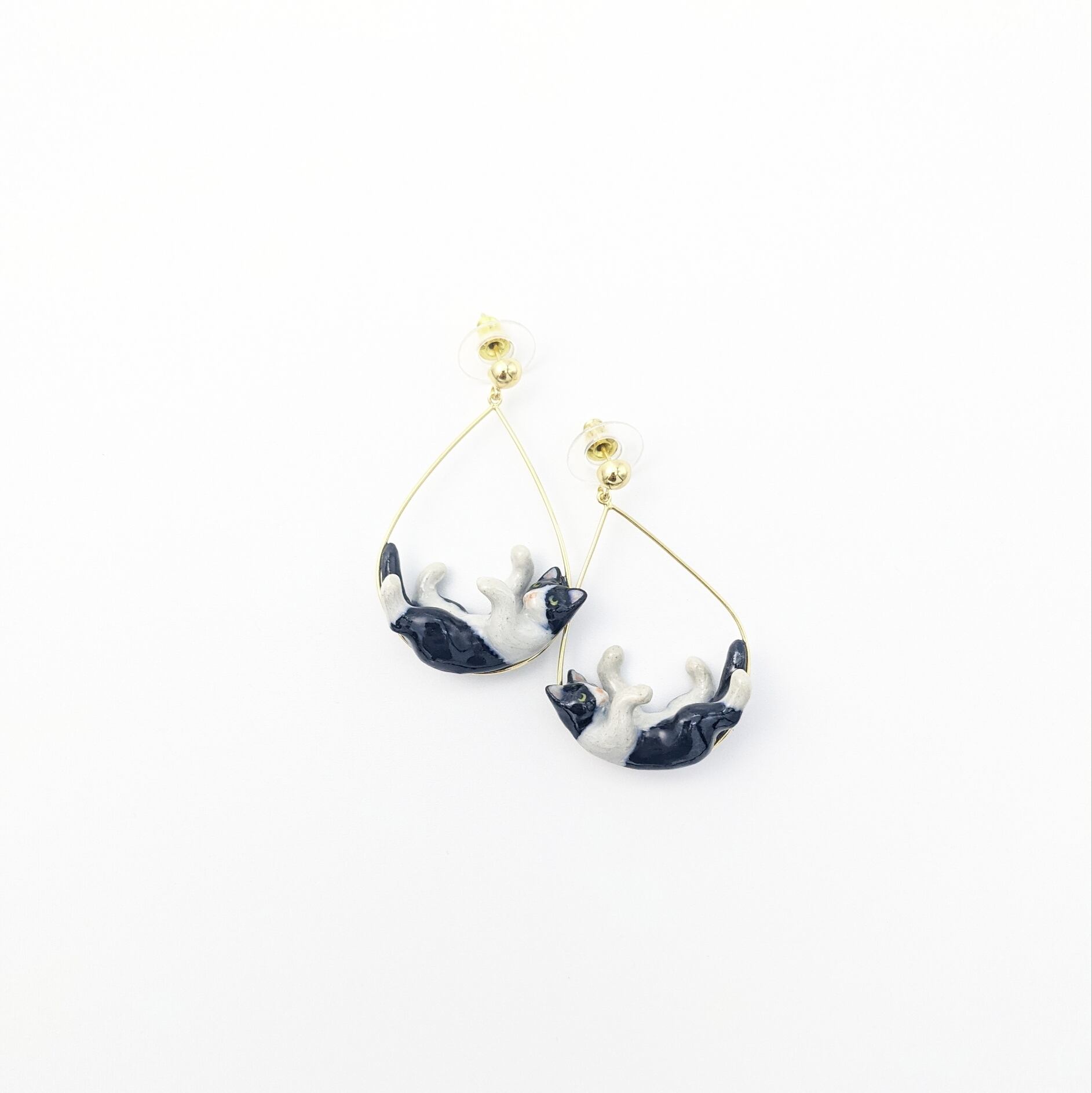 【Nach】 Black&White cat earrings