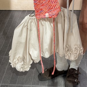 春花びらパフ袖ブラウス