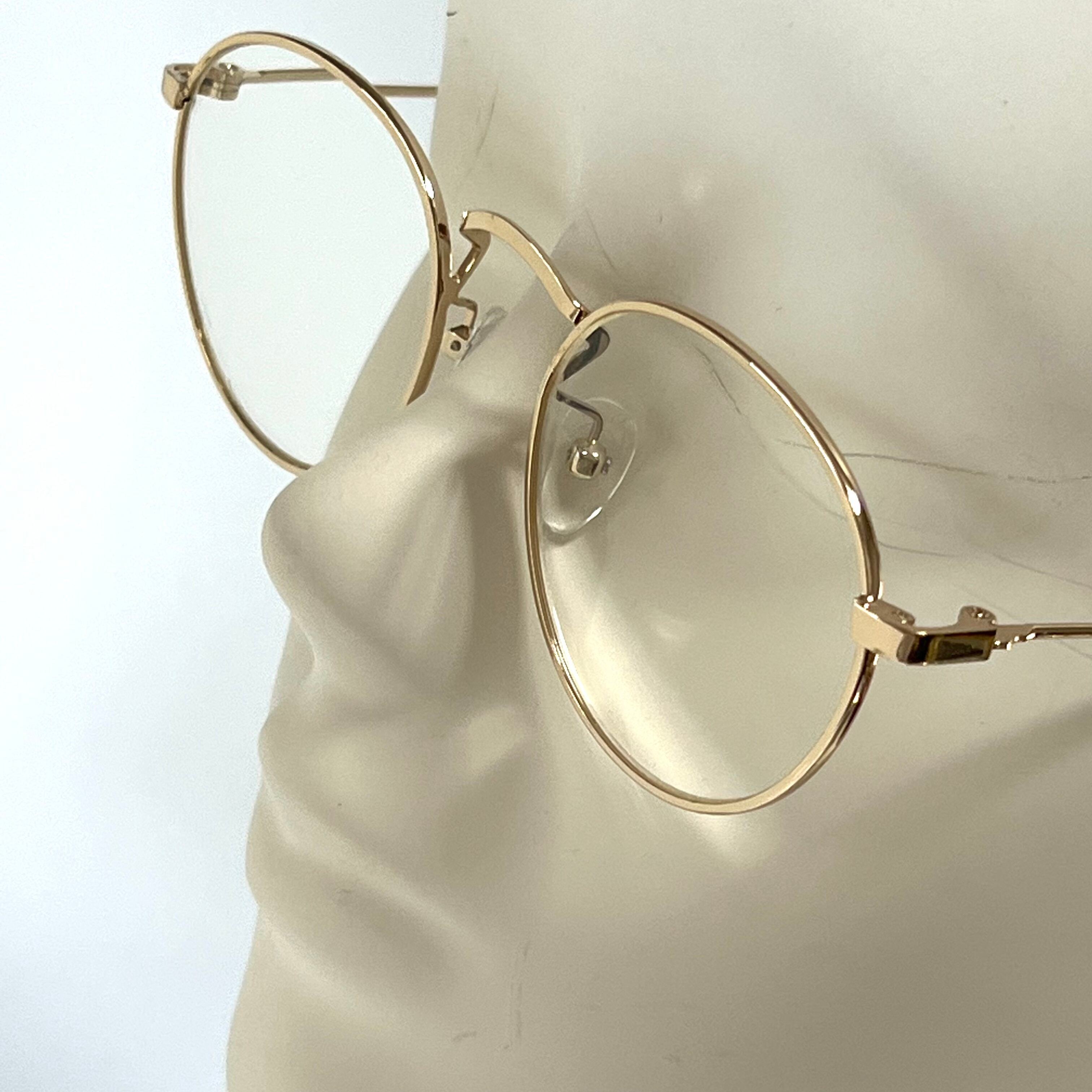 40代からの大人メガネ　リーディンググラス　知的な印象のメタルフレーム　ゴールド、アンティークゴールドの2カラー