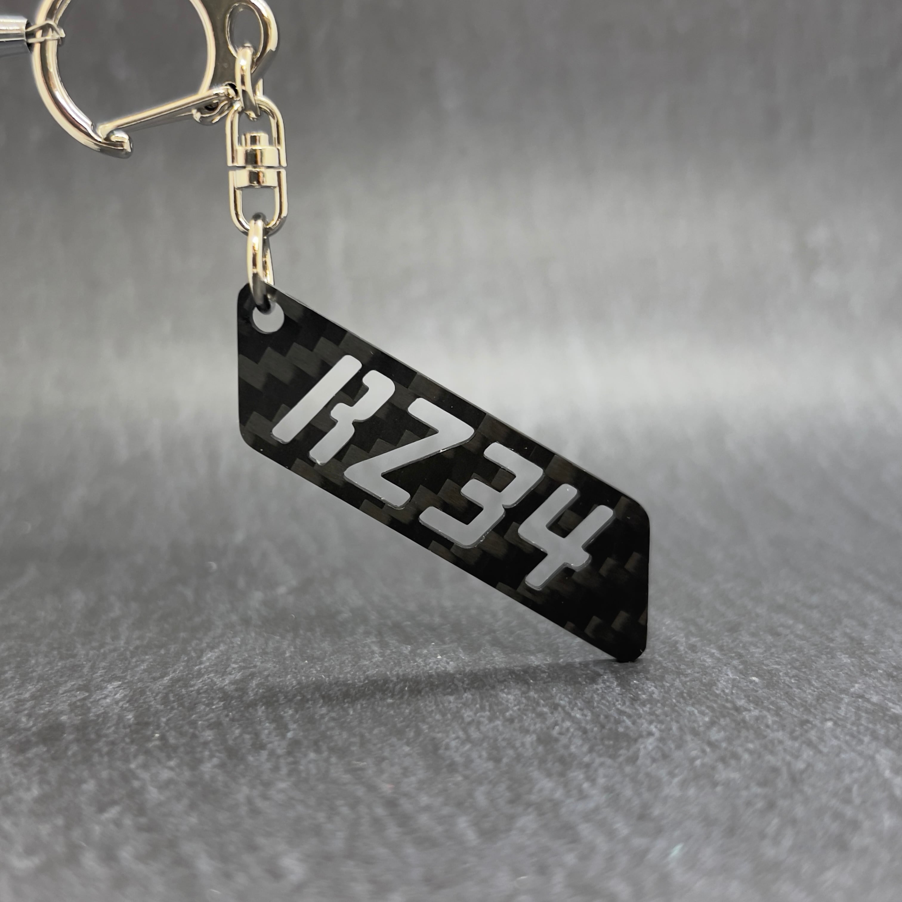 ドライカーボン 型式  キーホルダー 日産 フェアレディZ S30/Z31/Z32/Z33/Z34/RZ34 受発注