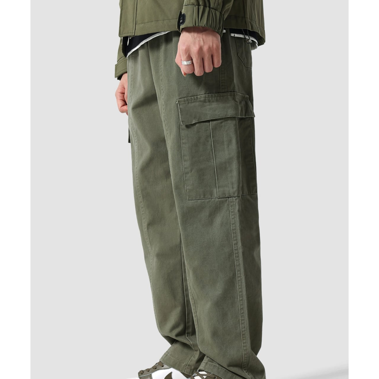 カーゴポケット付き ワイドレッグ カーゴパンツ 00085