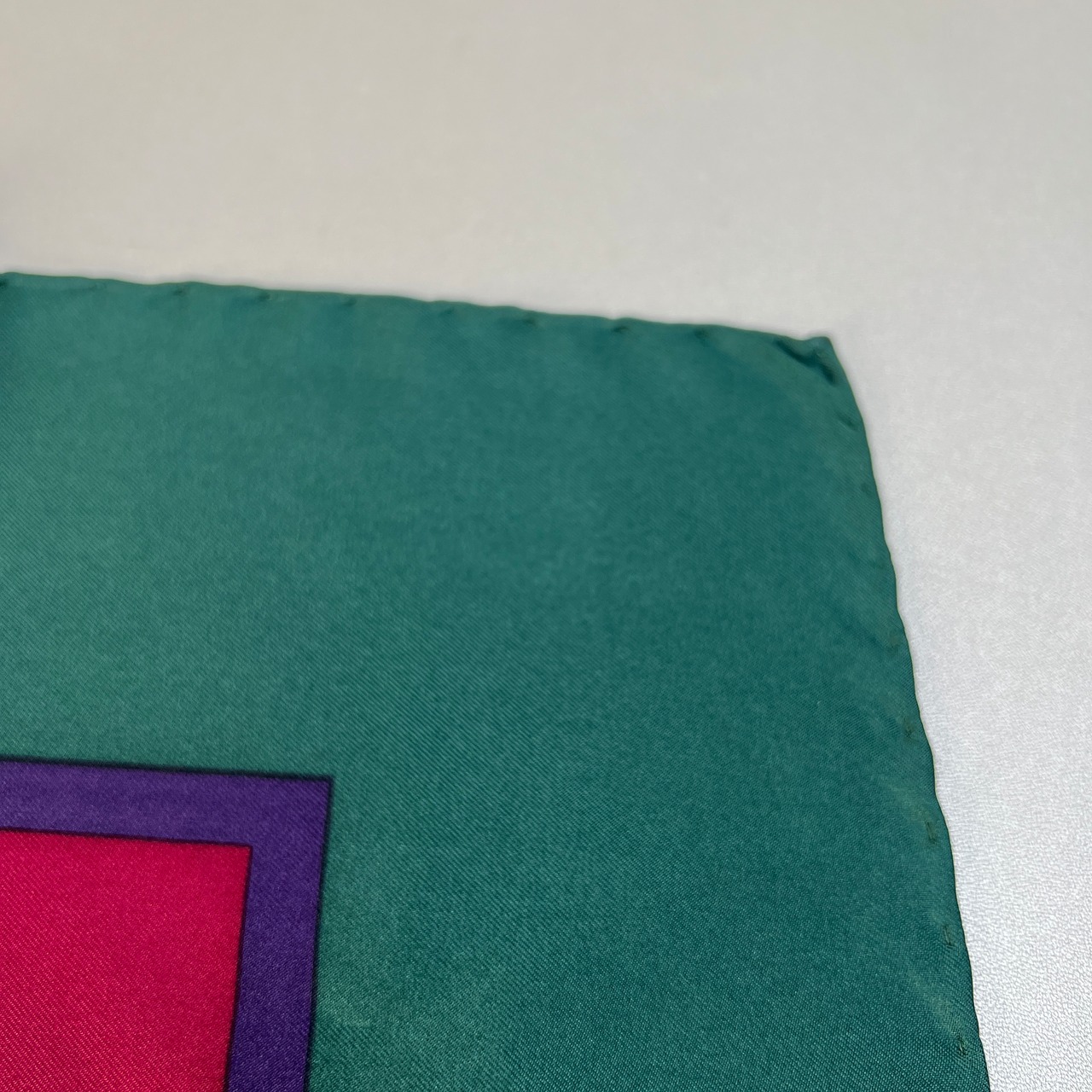 CHANEL シャネル ココマーク タグ付き 大判 スカーフ グリーン A-9842