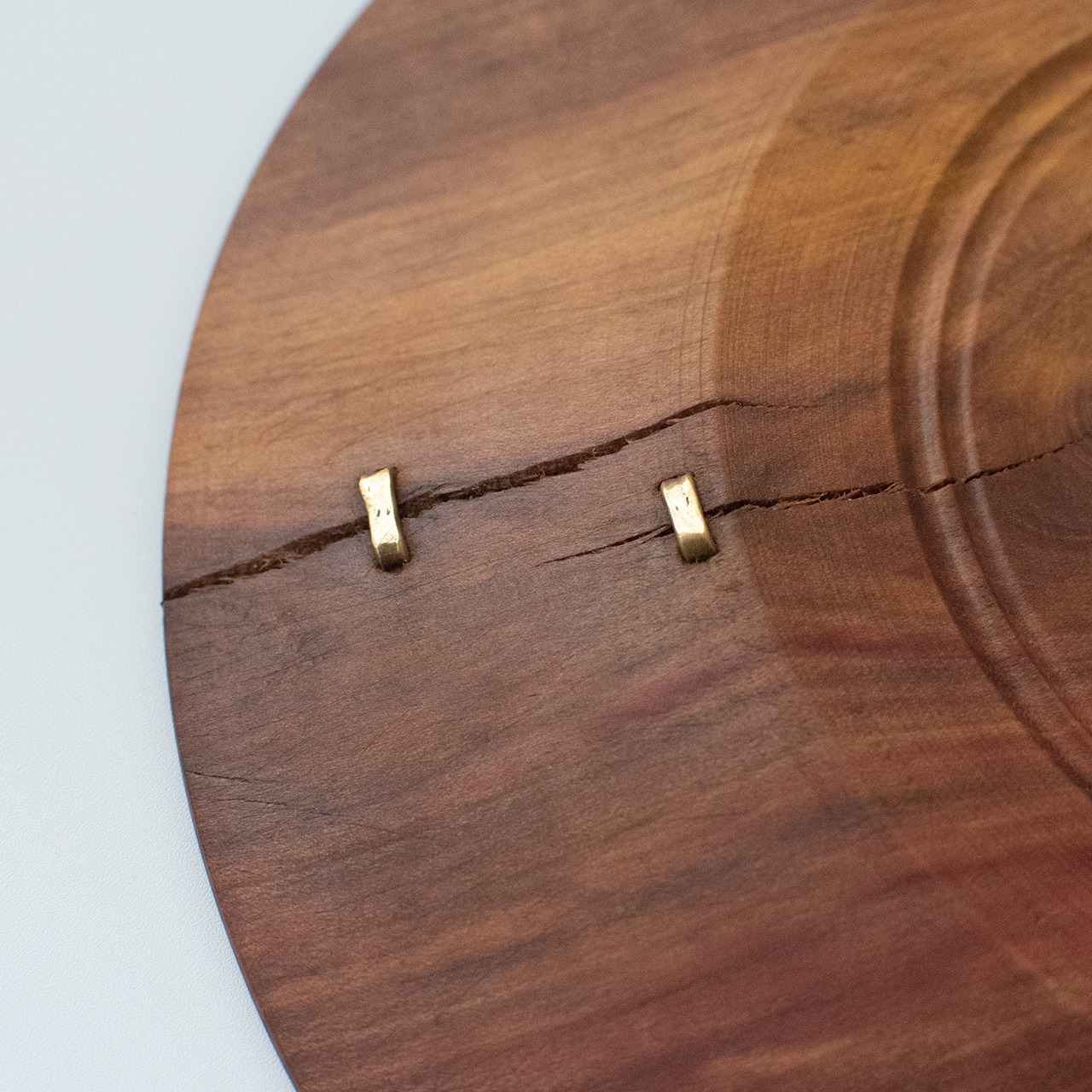 特別なパン皿｜歳月の記憶｜山桃の木