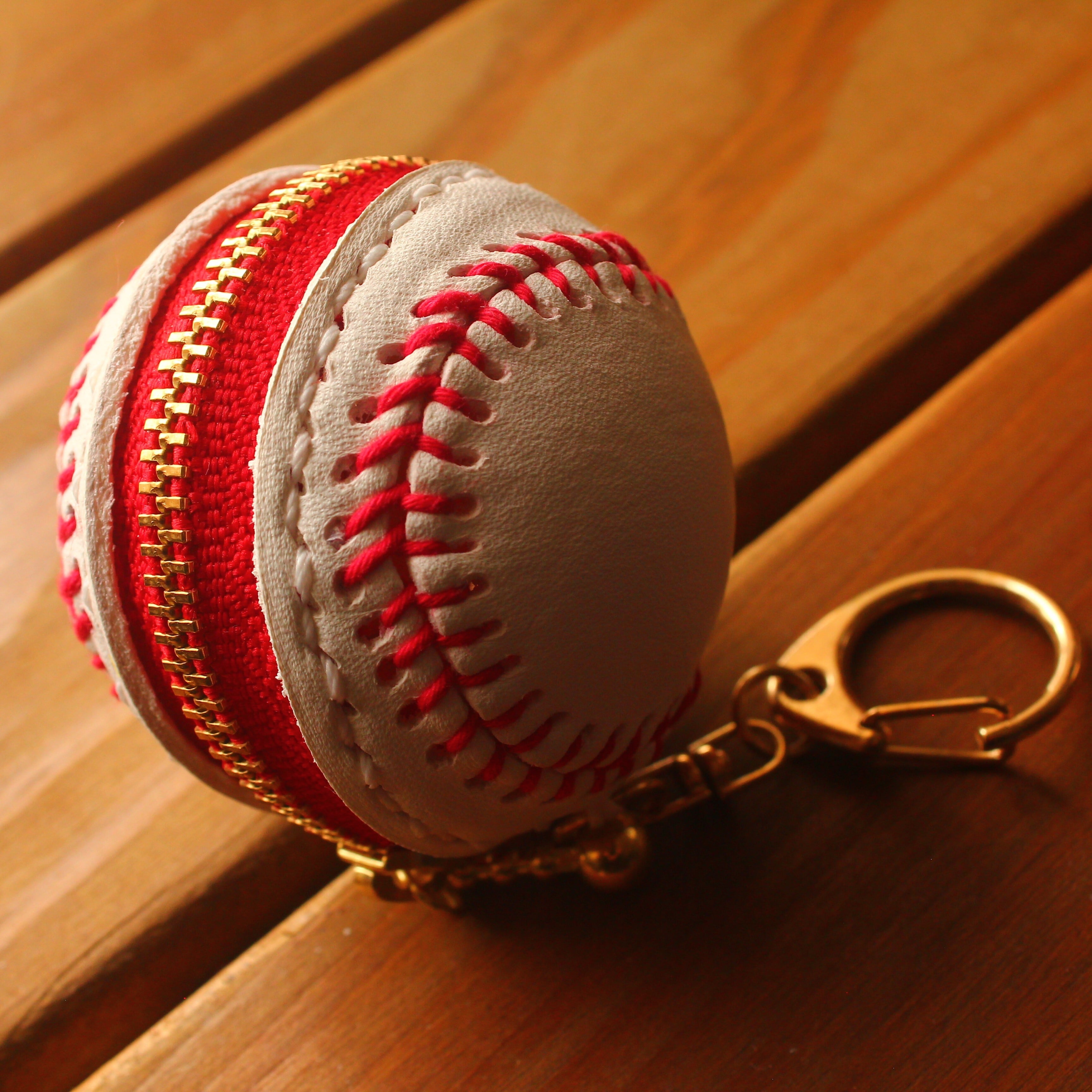 野球ボール 型 ミニポーチ 直径約5cm 【赤ファスナー 】姫路レザー