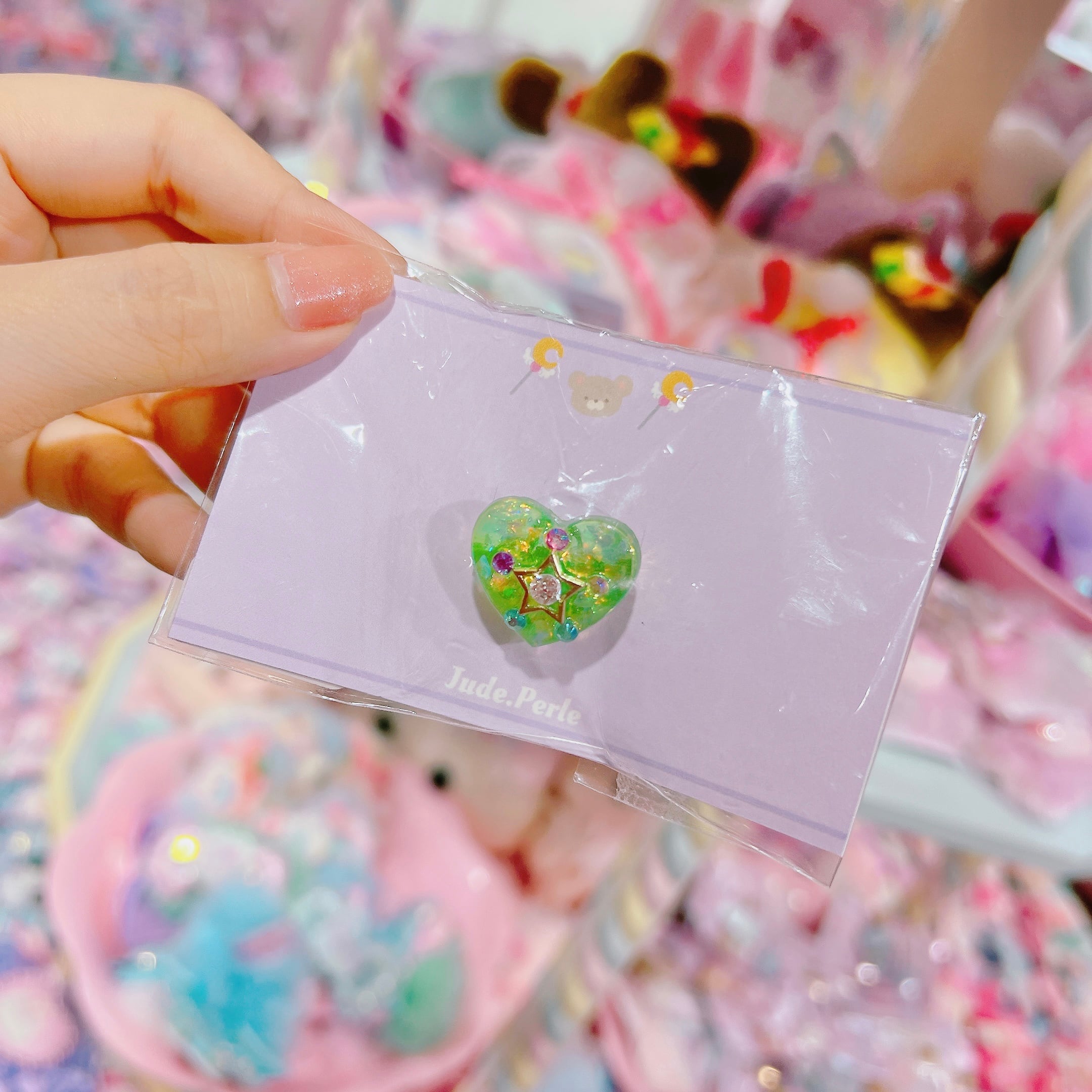 【】0-10ブローチ