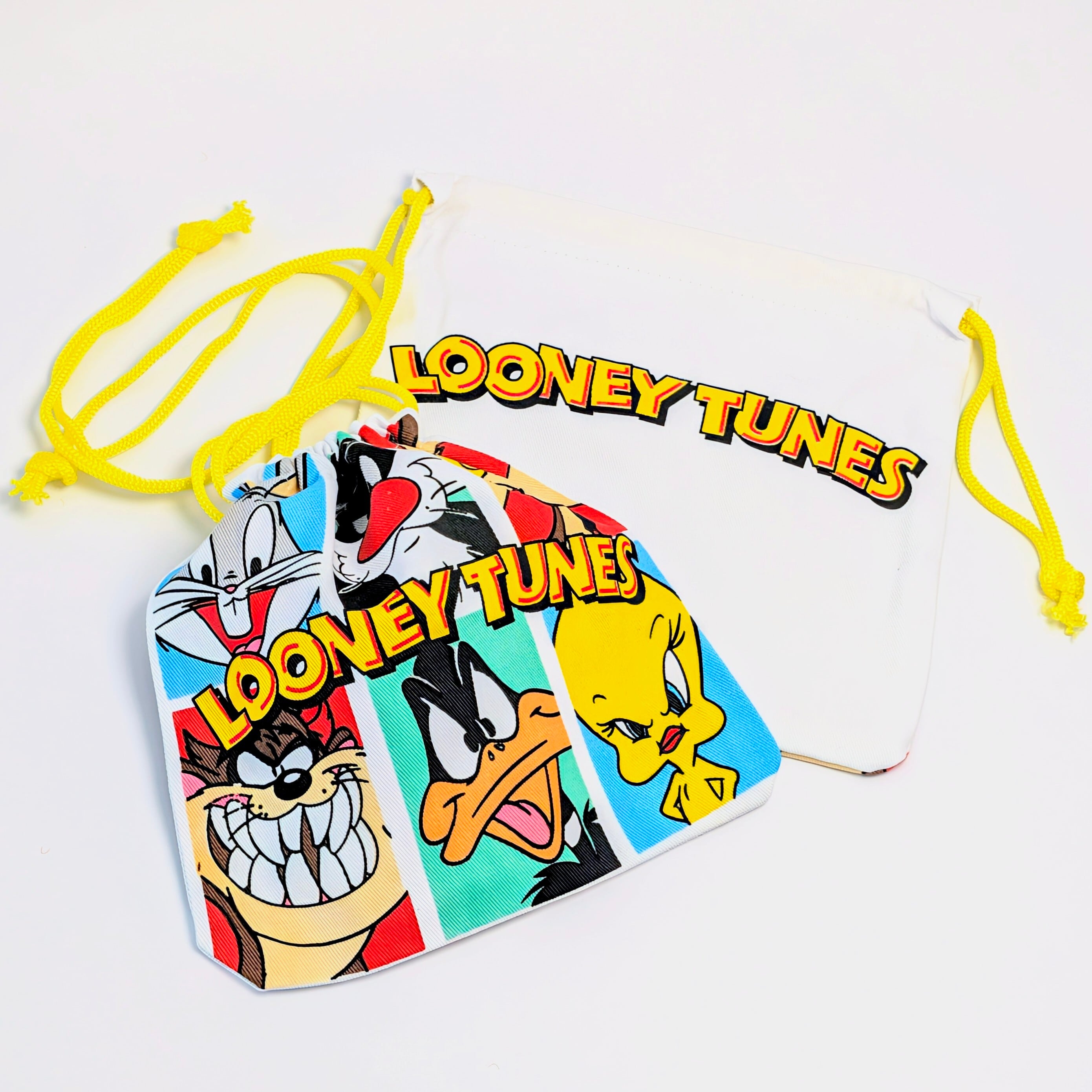 ✨️可愛すぎて何枚も欲しい♡✨️アメリカンキャラクターPURSE【 Looney Tunes(ルーニー・テューンズ)】巾着袋 〚アメリカン雑貨 アメトイ〛