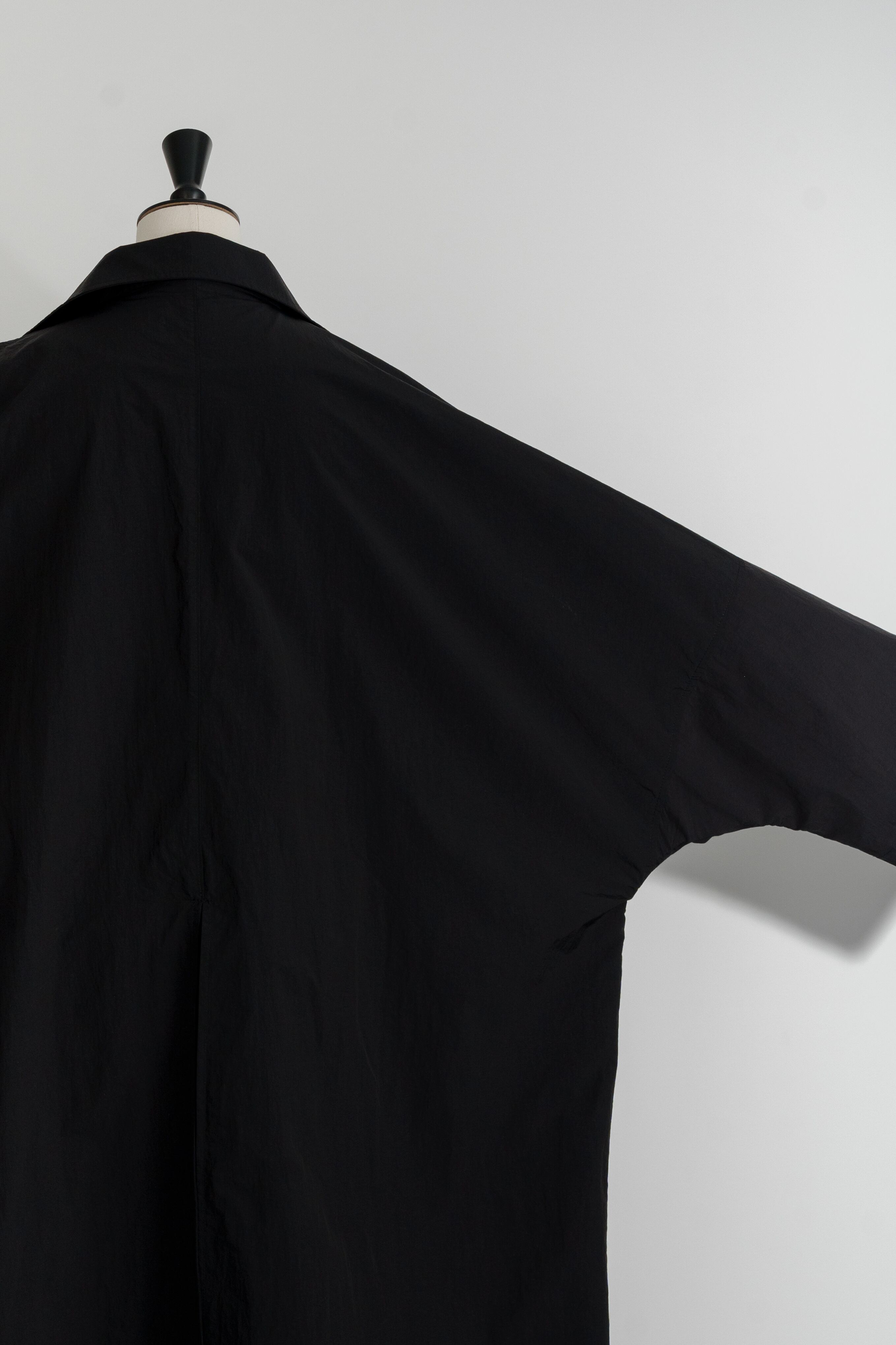 新作roughlow sheer mods coat 2026ss 新品未使用 sheer mods coat(black) ご注文から一週間前後で発送 | roughlow