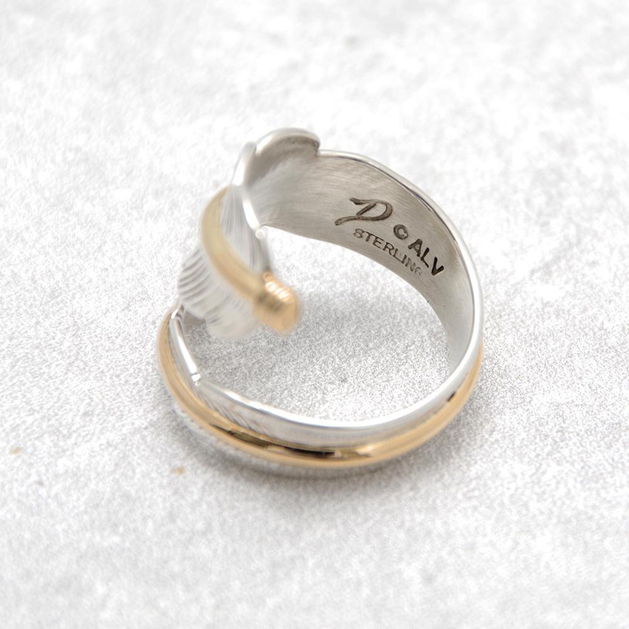 【INDIAN JEWELRY インディアンジュエリー】Navajo Feather Ring ANNE VALENCIA ナバホ族 フェザーリング アン・ヴァレンシア作 14KGF