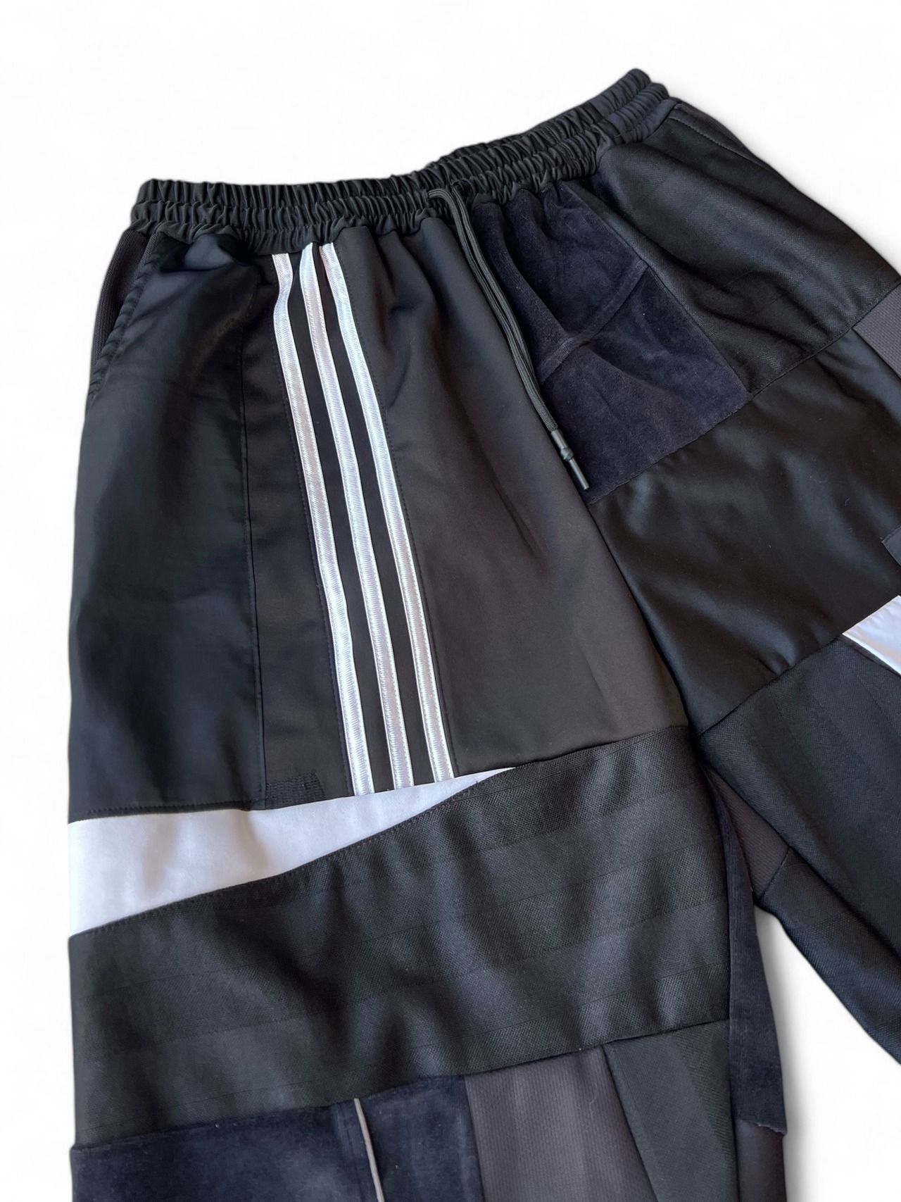 KOH ISHIGURO Upcycled Crazy Patchwork LINE wide pants -BLACK- Woman model - 9