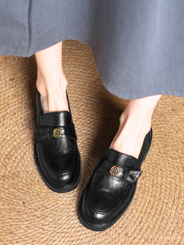 2colors ：：flower accent Loafers