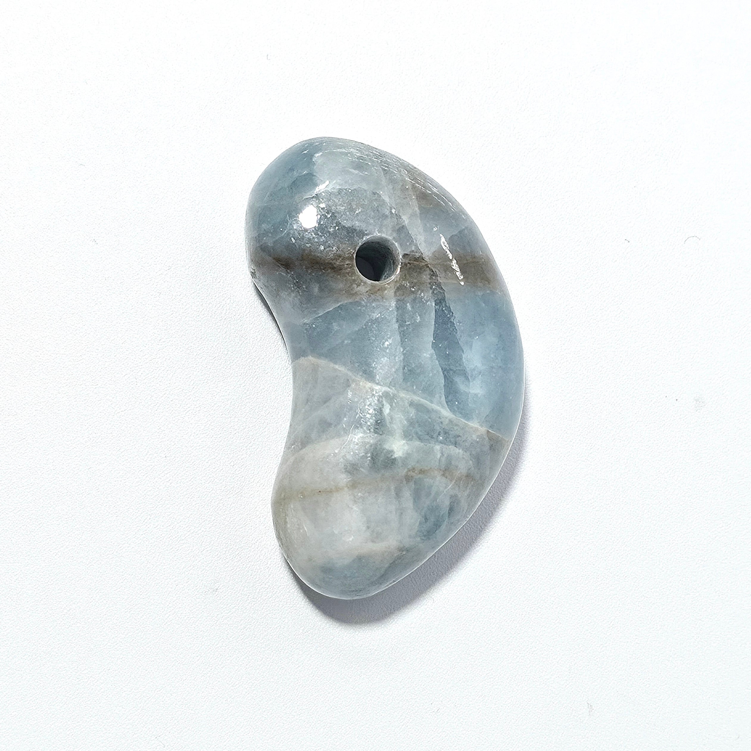 勾玉 | 糸魚川翡翠工芸家 赤羽可行BASE