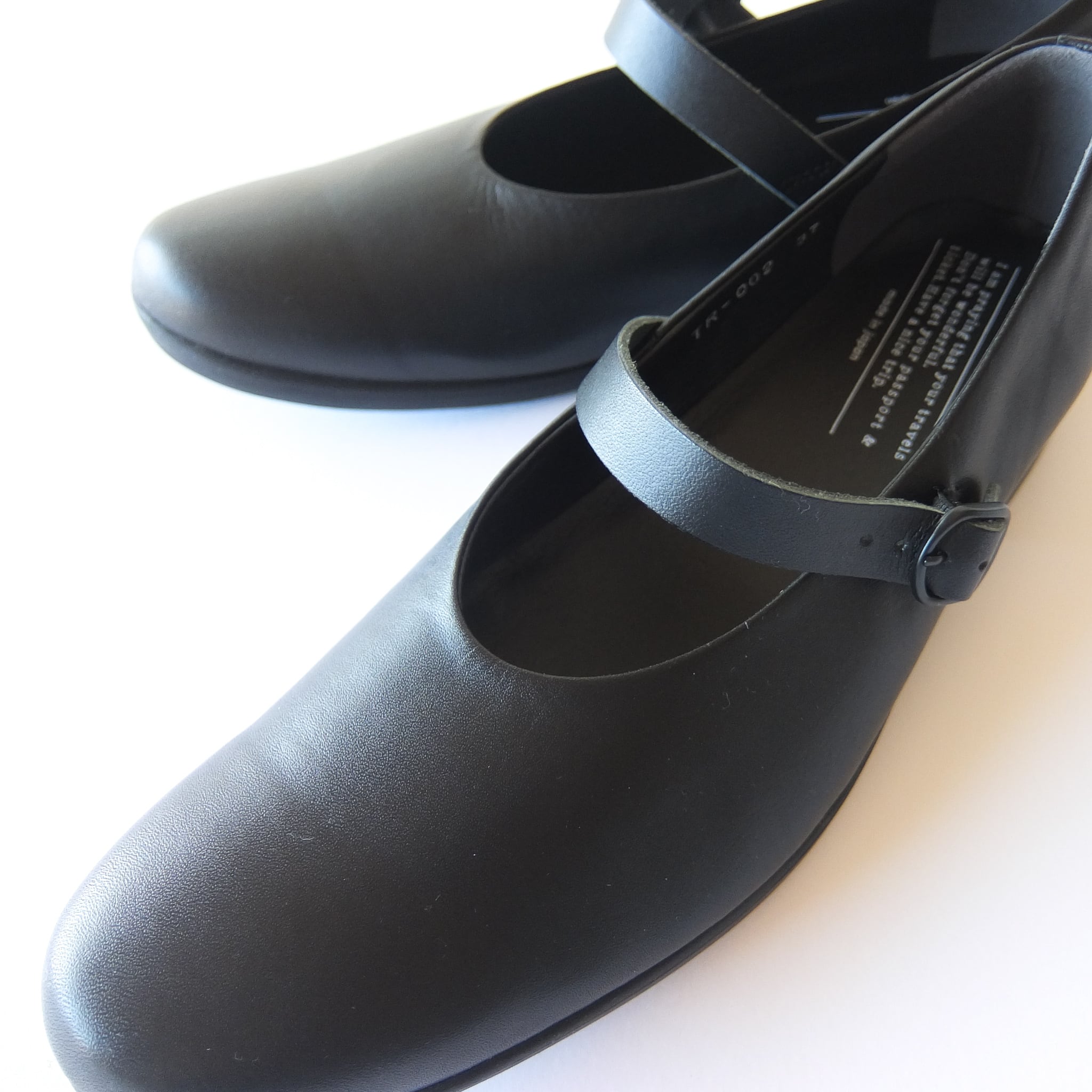 TRAVEL SHOES by chausser ショセ - レザーワンストラップシューズ