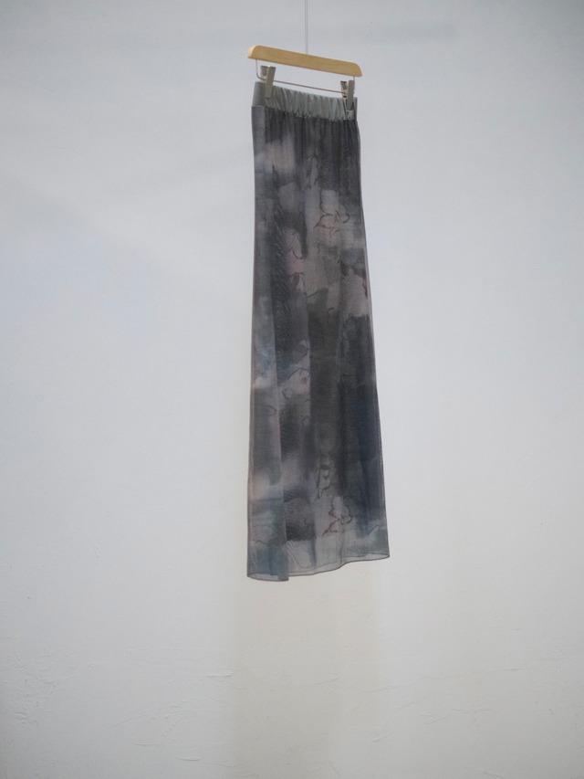 Dark Floral Sheer Skirt  / GRAY