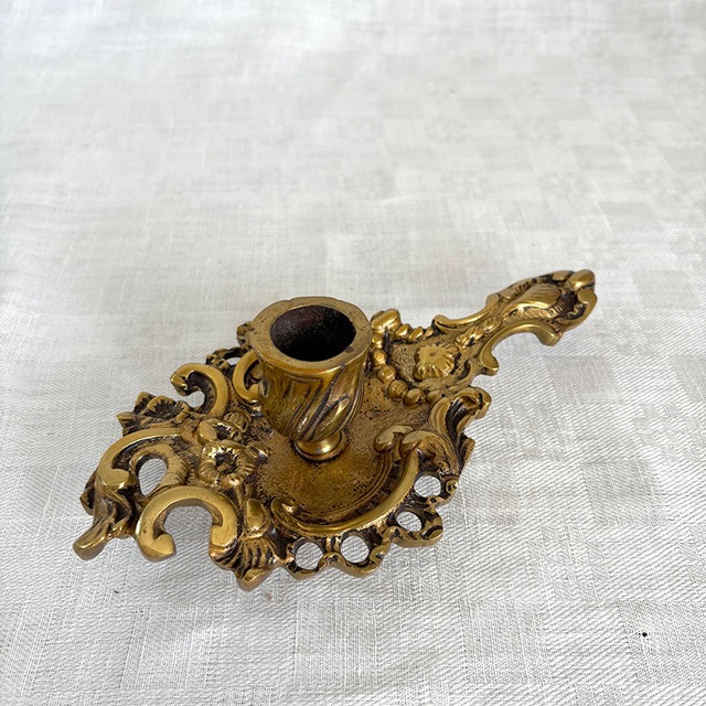 キャンドルホルダー　真鍮製　美しい装飾　ロカイユ　アカンサス　蝋燭1本用　　19ote35-2