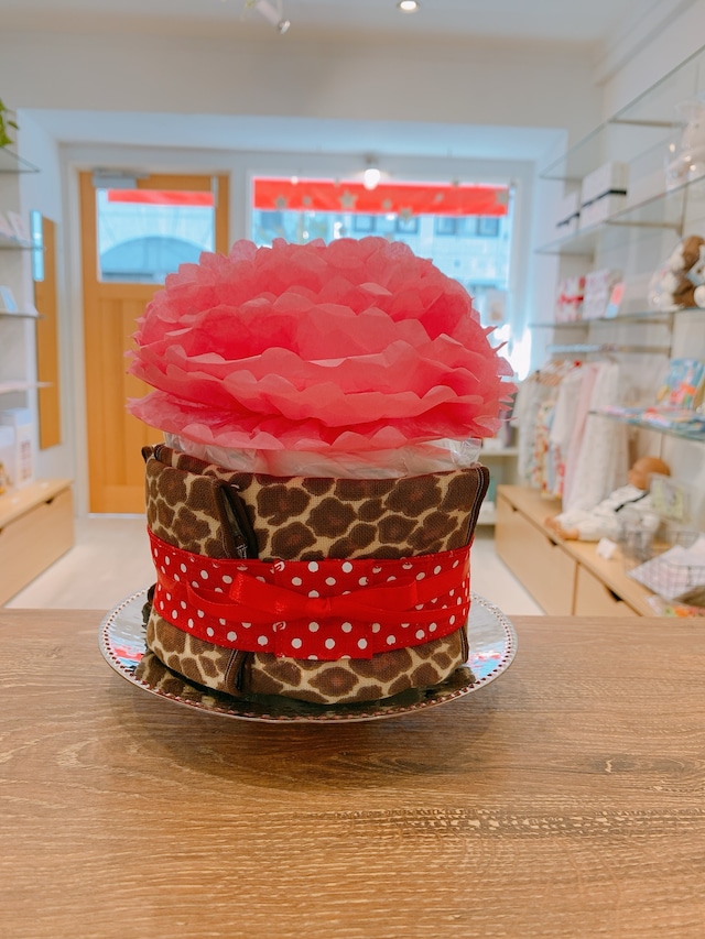 レパードのおむつケーキ　出産祝い　女の子　名入れ刺繍可能商品　オムツケーキ　1段