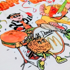 【 McDonald's ( マクドナルド 】『HAPPY BIRTHDAY』Tシャツ 〚アメリカン雑貨 アメトイ〛