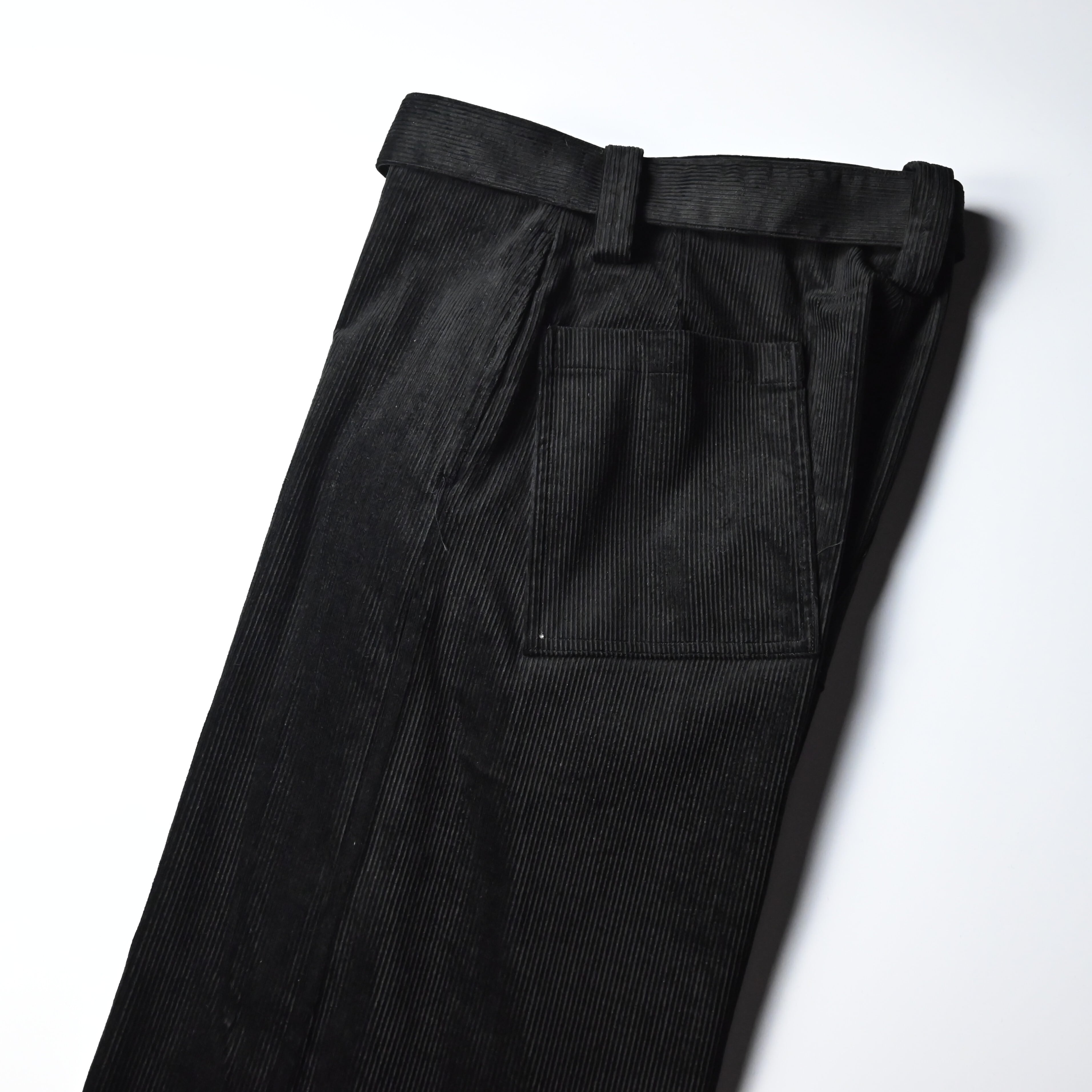 INTERIM / 9W LINEN COTTON CORDUROY BELTED MIL BAGGY TROUSER | GANKO