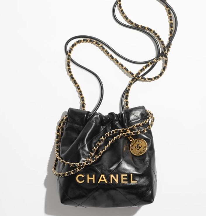 新品　CHANEL 22  ミニハンドバッグ