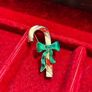 Christmas candy cane brooch