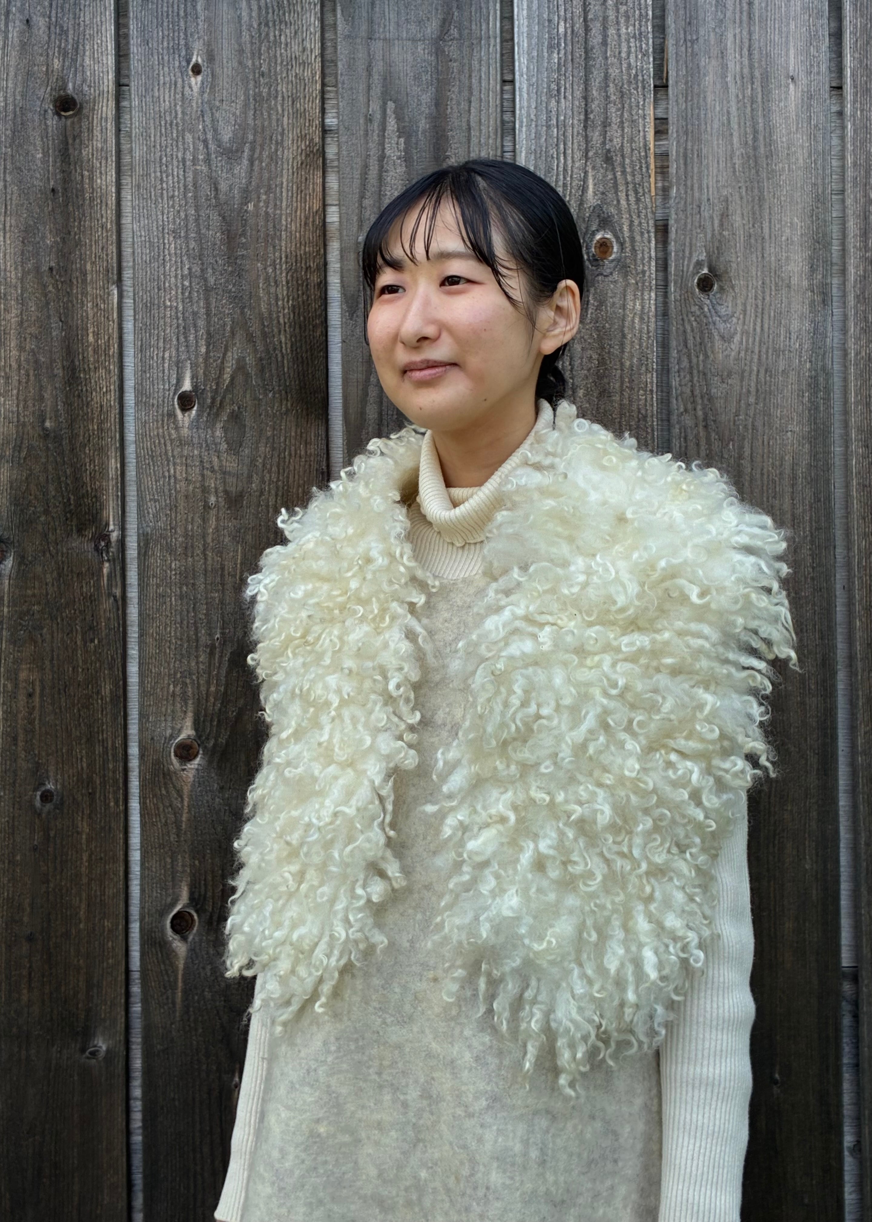 【希少/完売品】配色の美しさ際立つ ショール風ケープニット S ホワイト CPPOMJM24001 もじゃケープ 白 | 粗清草堂