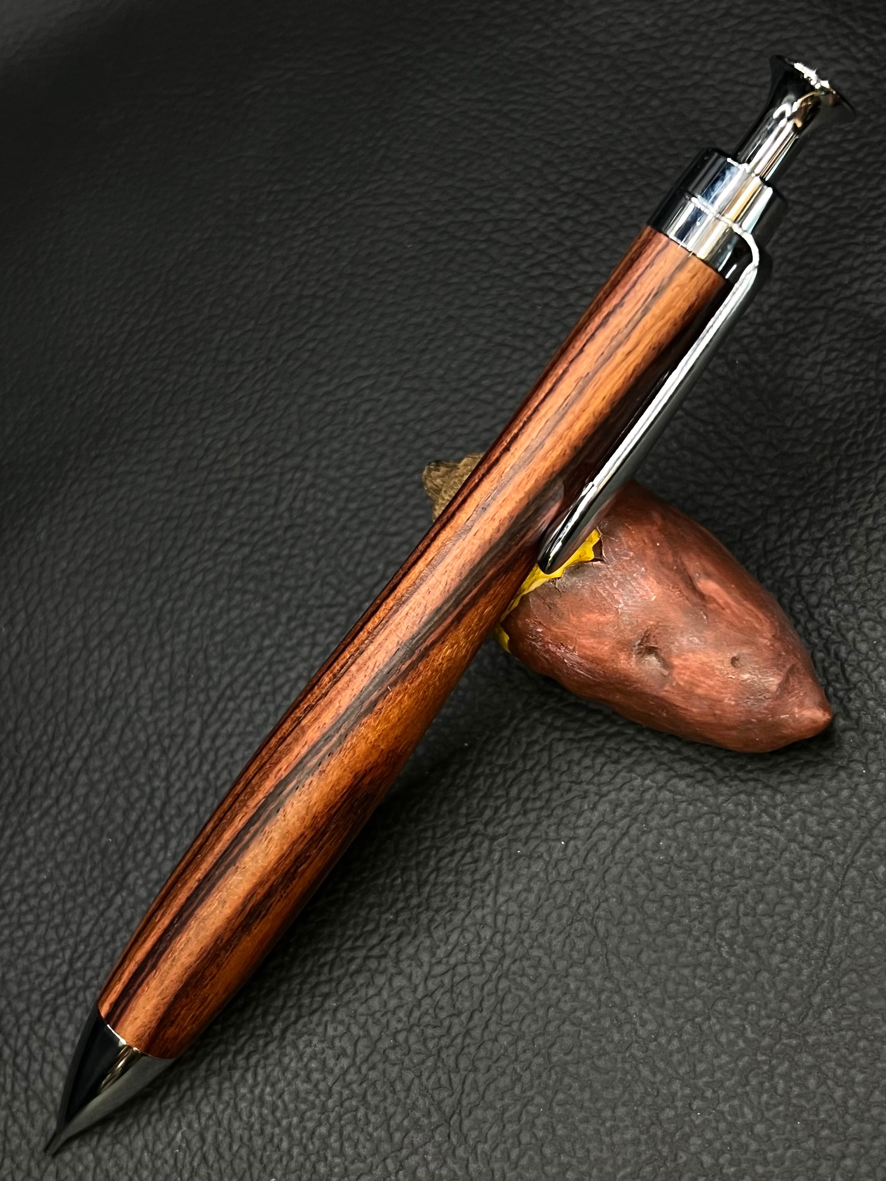 528a3eda52ee5a4270eb2ffd726ff4