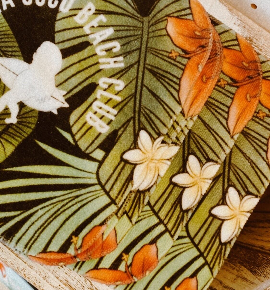 ボタニカル柄ミニハンカチ