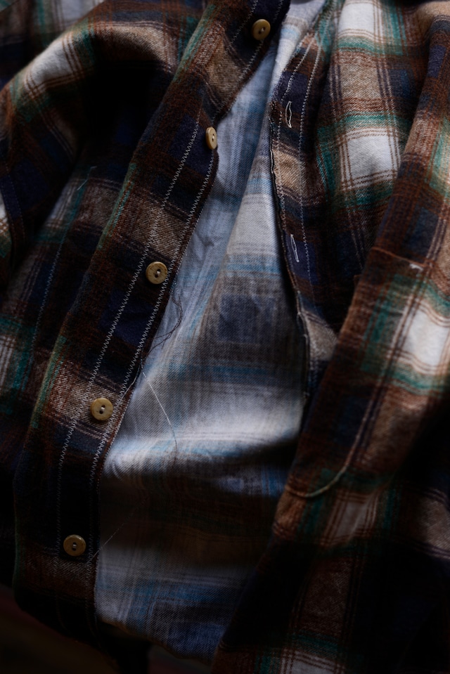 blackbird / cut off collar shirt (check Green)