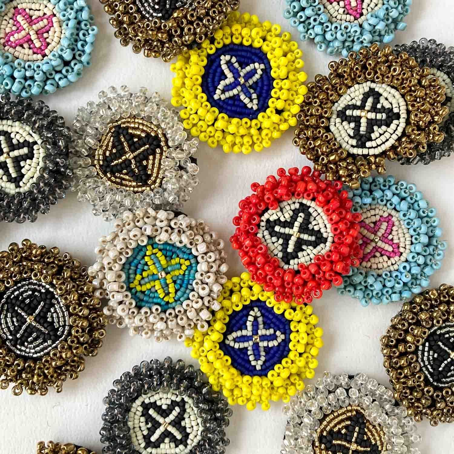 〈新色追加〉Duaオリジナル ビーズデコパーツM 花柄丸(35mm)