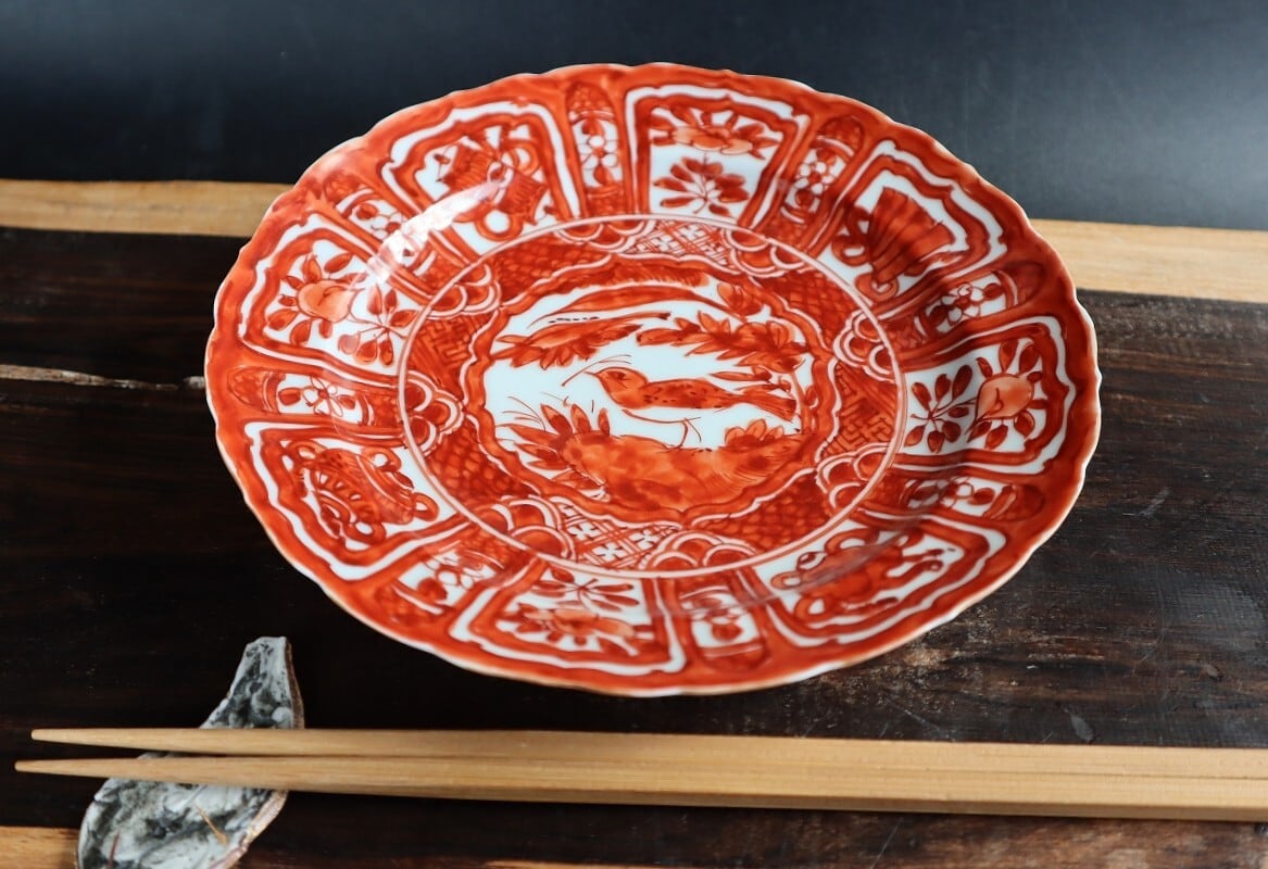 赤絵芙蓉手打ち込み皿(明山手.小) | 陶つちやま
