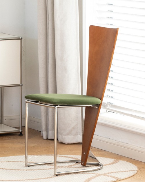 チェア 椅子 デザイナーズ ダイニングチェア デスクチェア 無垢材 レトロ アームチェア 背もたれ付き カフェ おしゃれ モダン レトロ 可愛い ホテルライク 一人暮らし 韓国