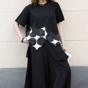 ASYMMETRIC POLKA DOT HEM T-SHIRT WITH CHIC STYLE M-13317