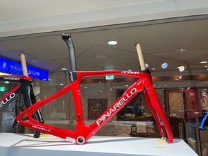 PINARELLO DOGMA F12 Disc METEOR RED   465サイズ  フレームセット