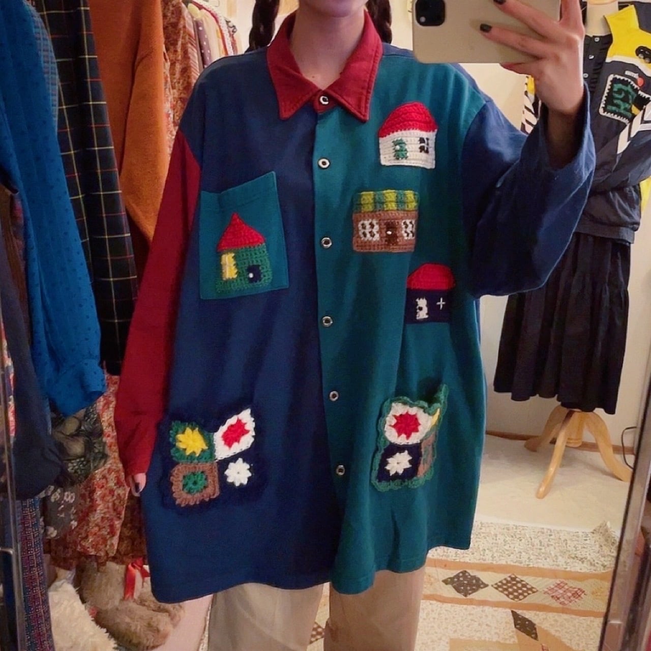 remake / house with the light on tricolore shirt