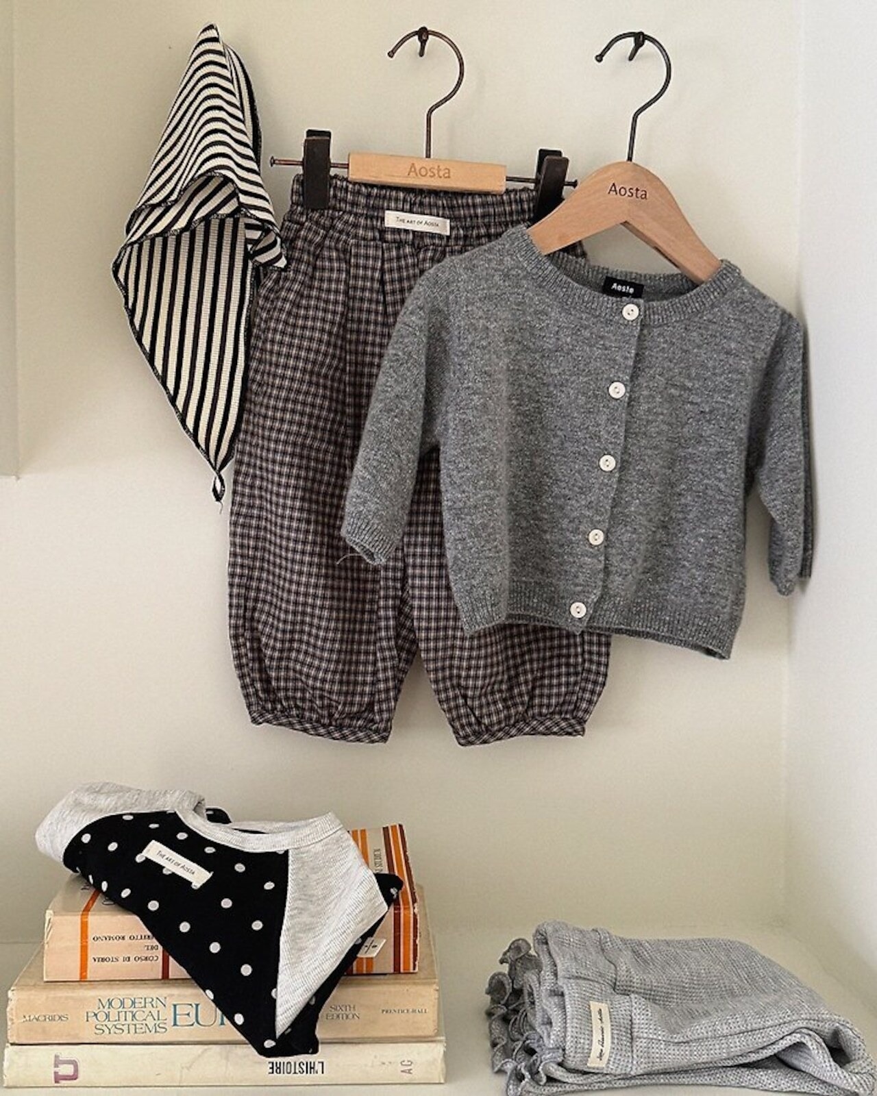 韓国子供服 / 26Autumn / Aosta / ドットラグランTシャツ / 秋服 *S~XXL*