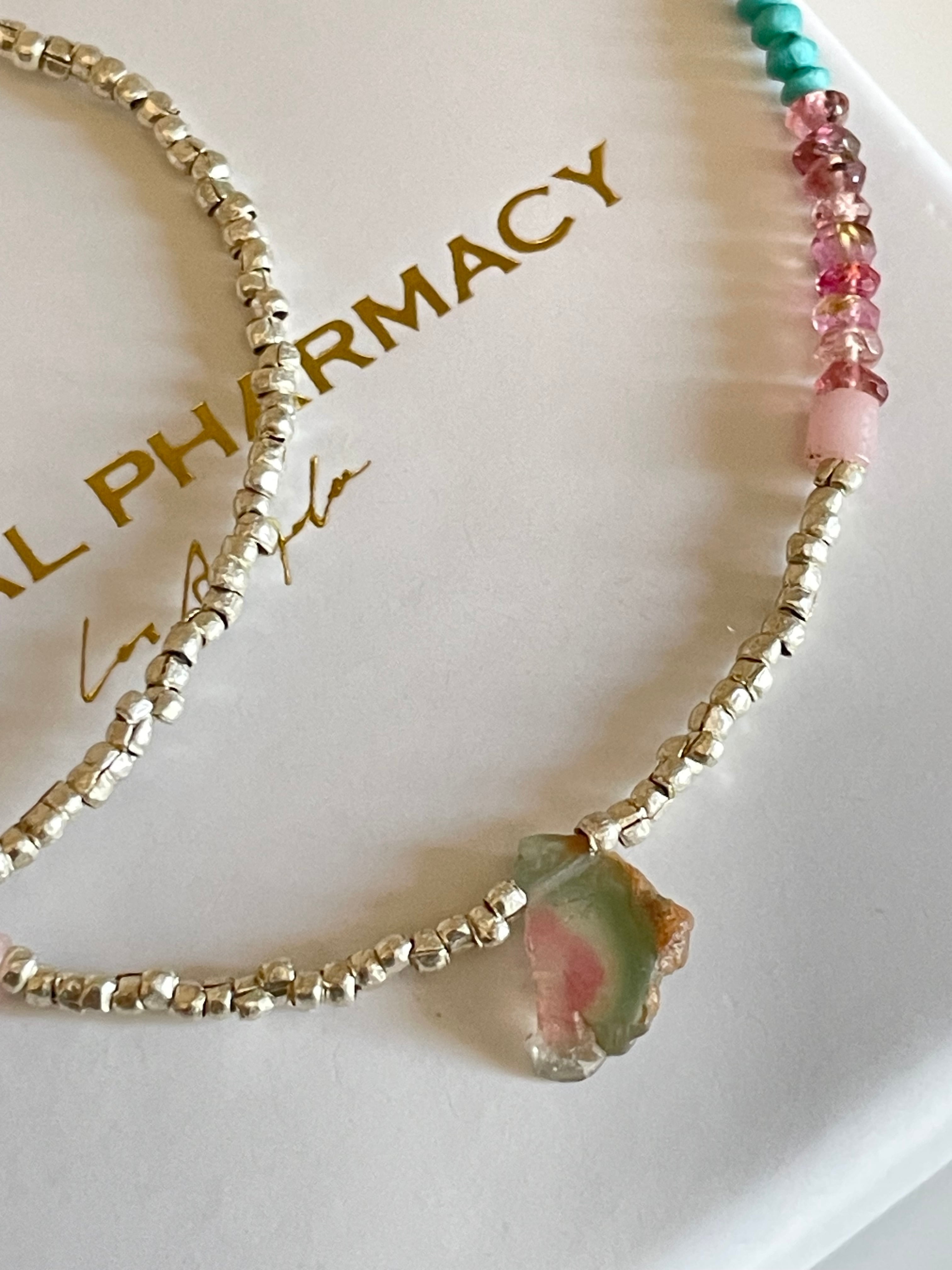 CRYSTAL PHARMACY｜宝石薬局｜クリスタル