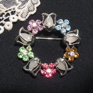 フラワーサークルのカラフルブローチ　アクセサリーのセール通販  11499B