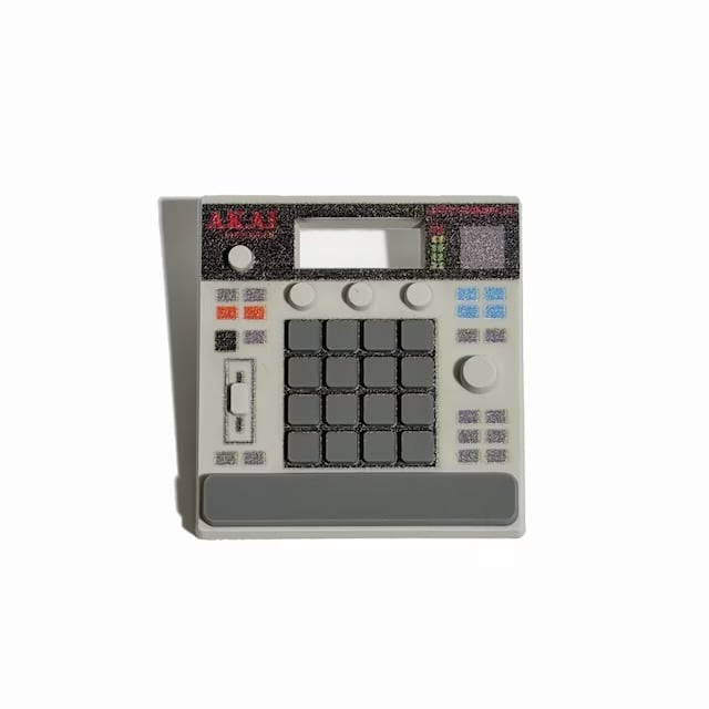 INTERBREED : DIGGIN' BEAR “AKAI professional” | FULLSPEC.