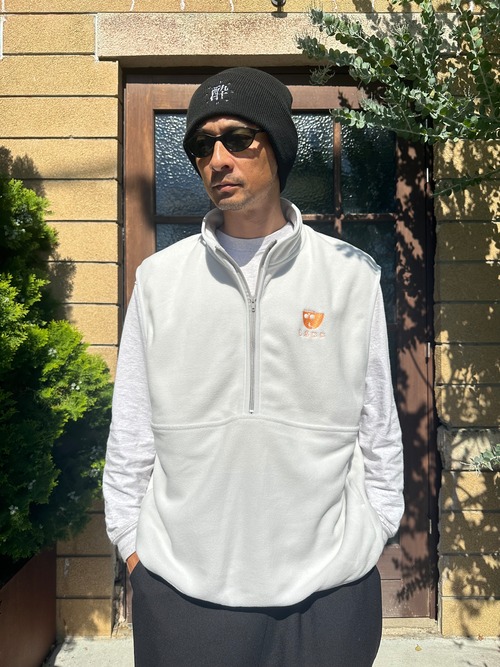 kill the kettle LOGO フリースベスト　light gray XL size