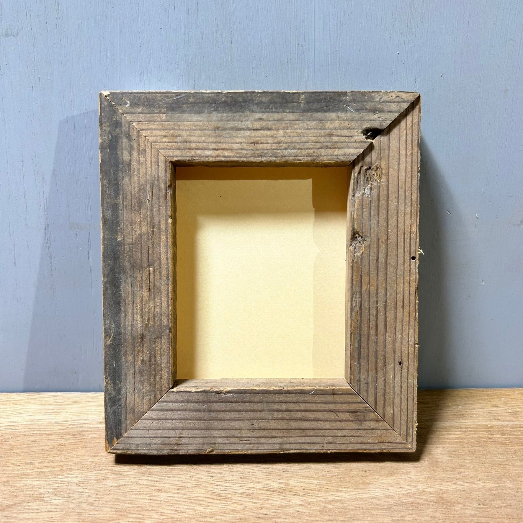アンティーク パステルブルー 木製 フレーム 中身このまま クロモス 古