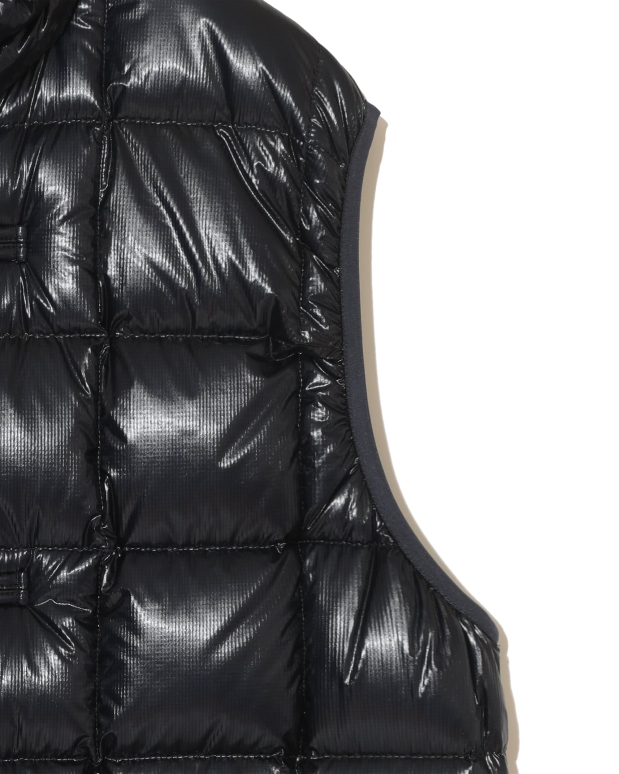 UC2E9002 | UNDERCOVER Kanazawa