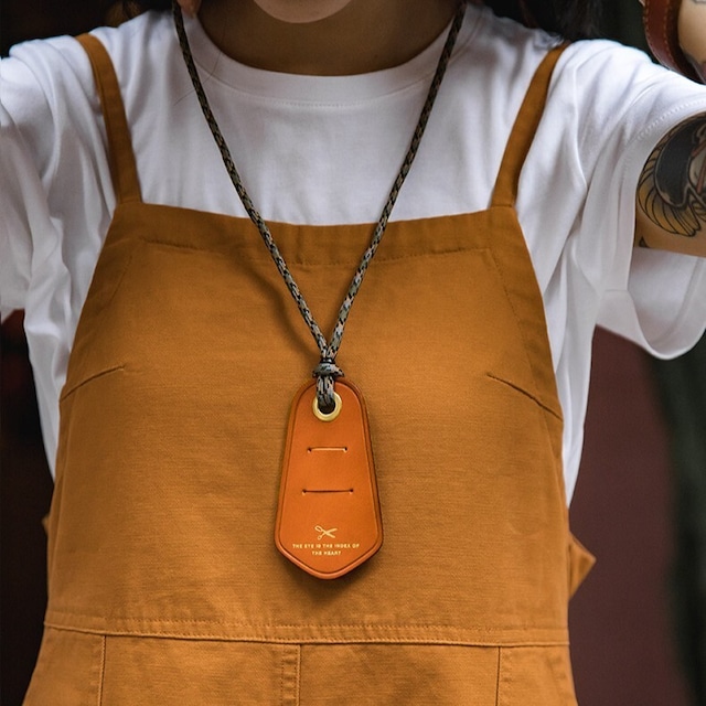 Vintage Genuine Leather Tag Necklace / ヴィンテージ 本革 レザー タグ ネックレス