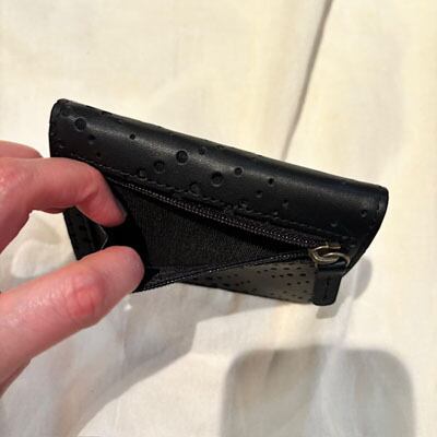 B.stuff 新作!ランダムドットコンパクトお財布