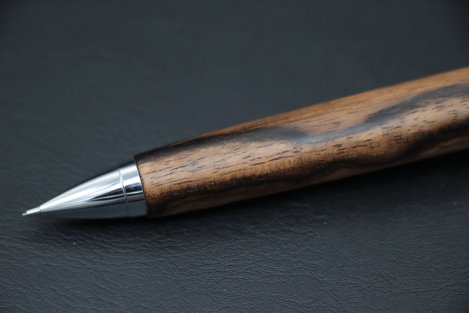 国産銘木の最高峰 黒柿 縞柿模様・Pencil 0.5mm」木軸シャープペンシル