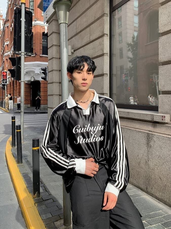 韓国ストリートブランドKim’s Fruits Tシャツ4枚セットS,XL限定品 韓国ストリートブランドKim's Fruits Tシャツ4枚セットS,XL限定