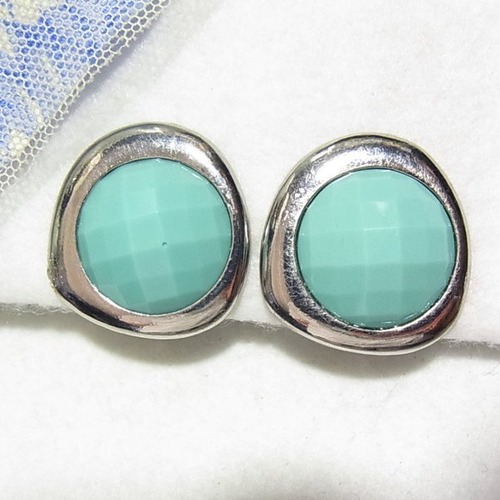 水色色のイヤリング　 コスチュームジュエリーのセール通販　10852E