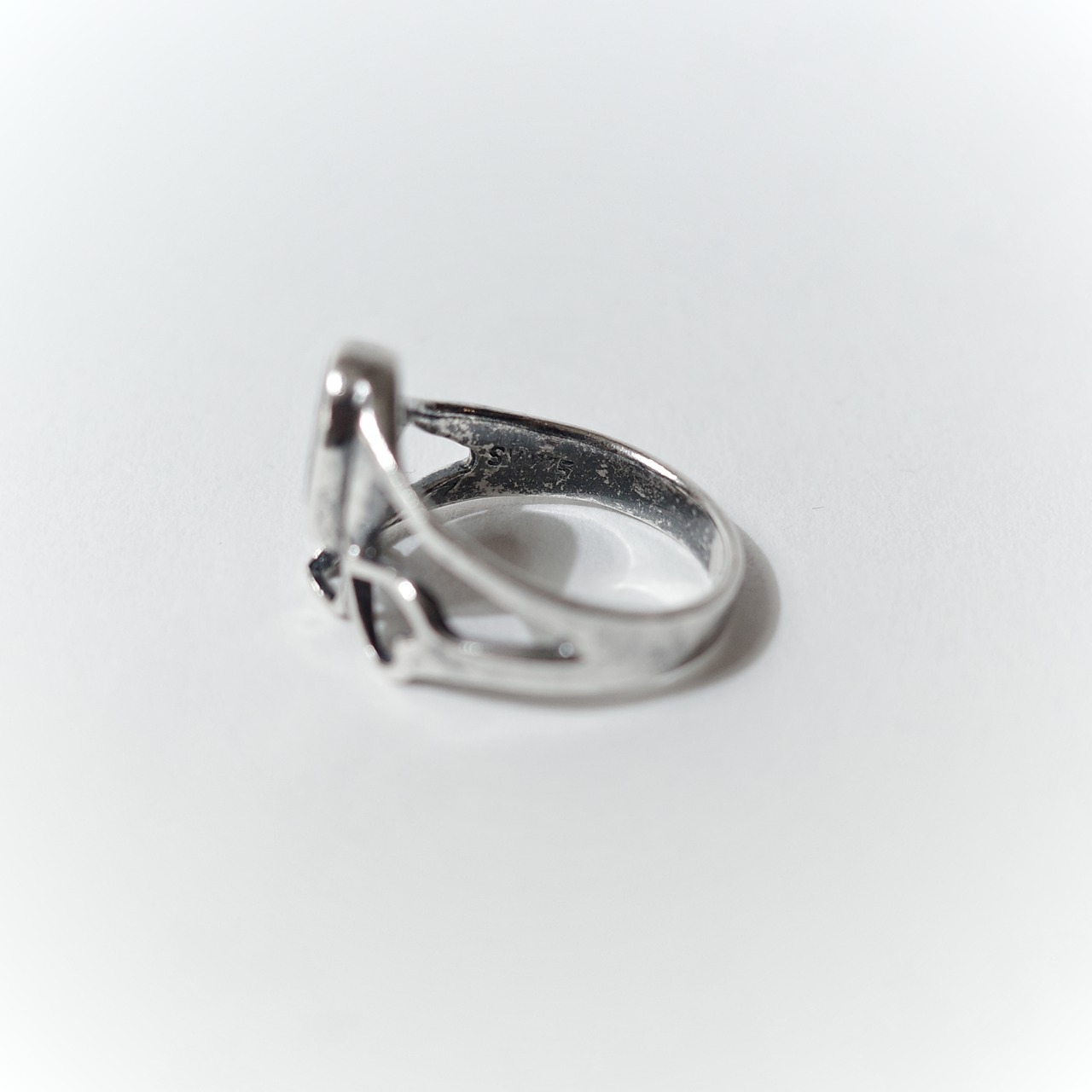 STONE RING