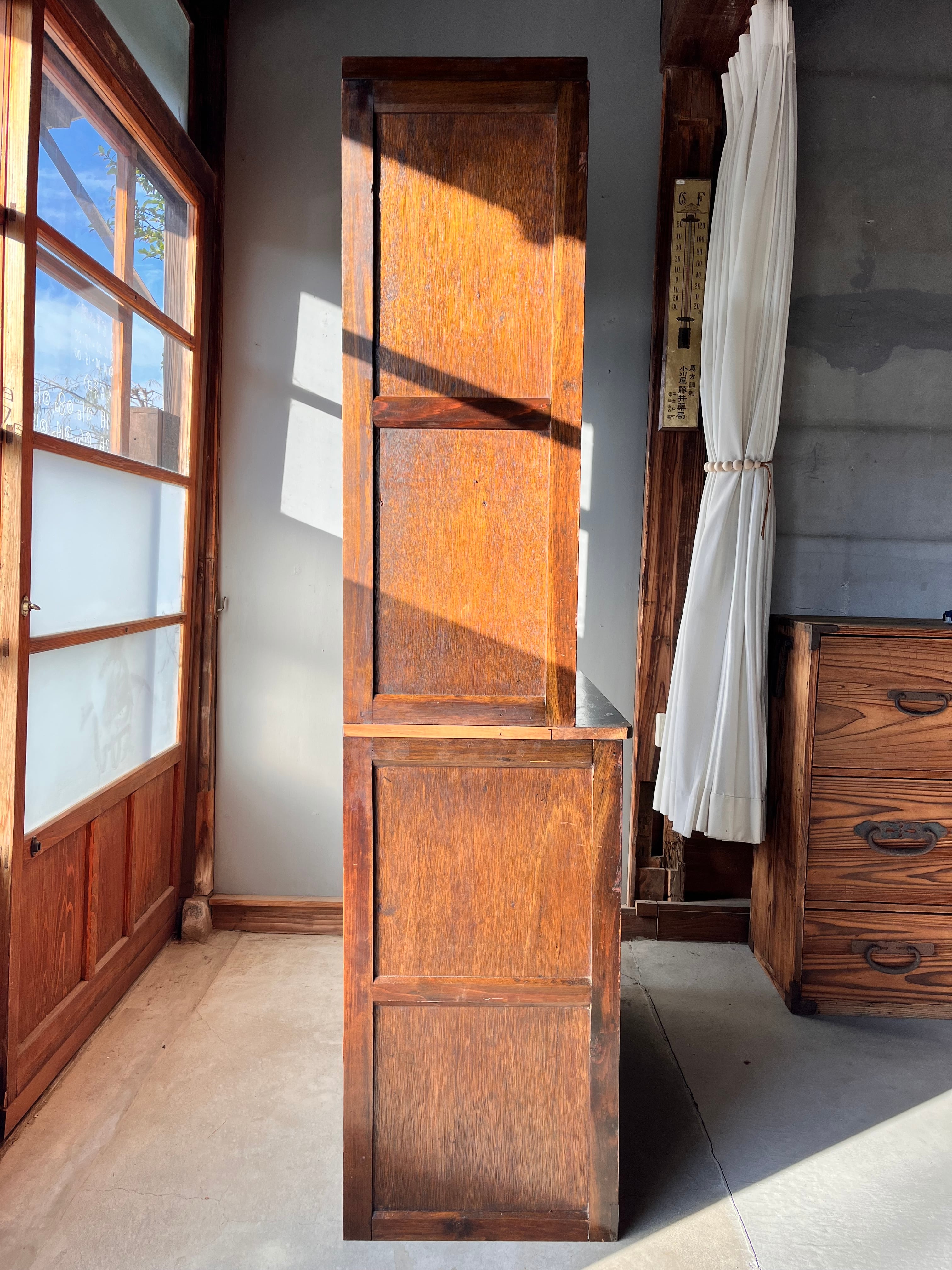 食器棚　ダイヤガラスの棚　昭和レトロ　古家具 ダイヤガラスの食器棚 | Legacy Market［レガシーマーケット］｜古道具